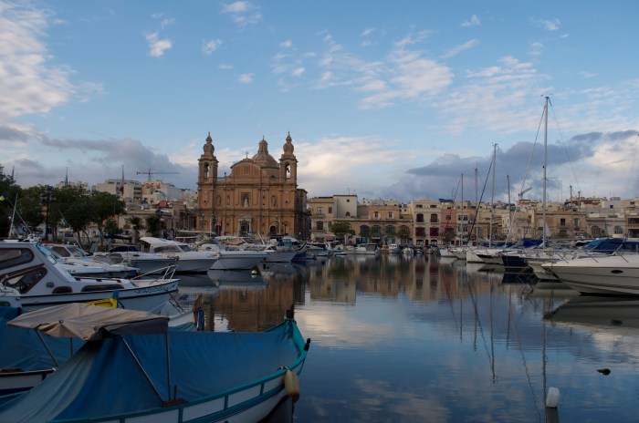 The coastal walk from Sliema to Valletta